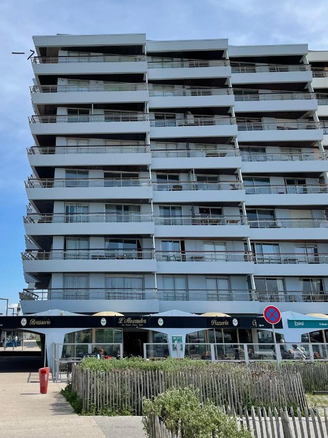 Royal Seavieuw Appartement Calais Buitenkant foto