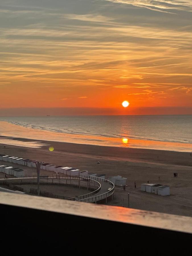 Royal Seavieuw Appartement Calais Buitenkant foto